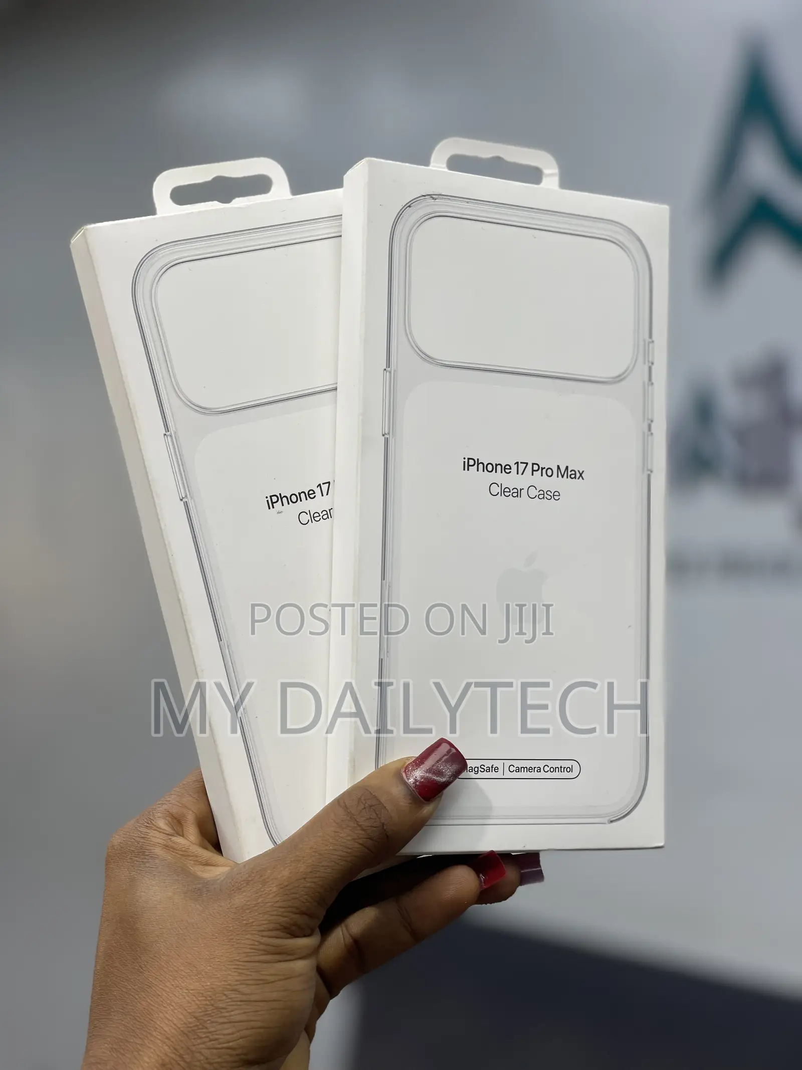 iPhone 17 Pro Max Clear Case