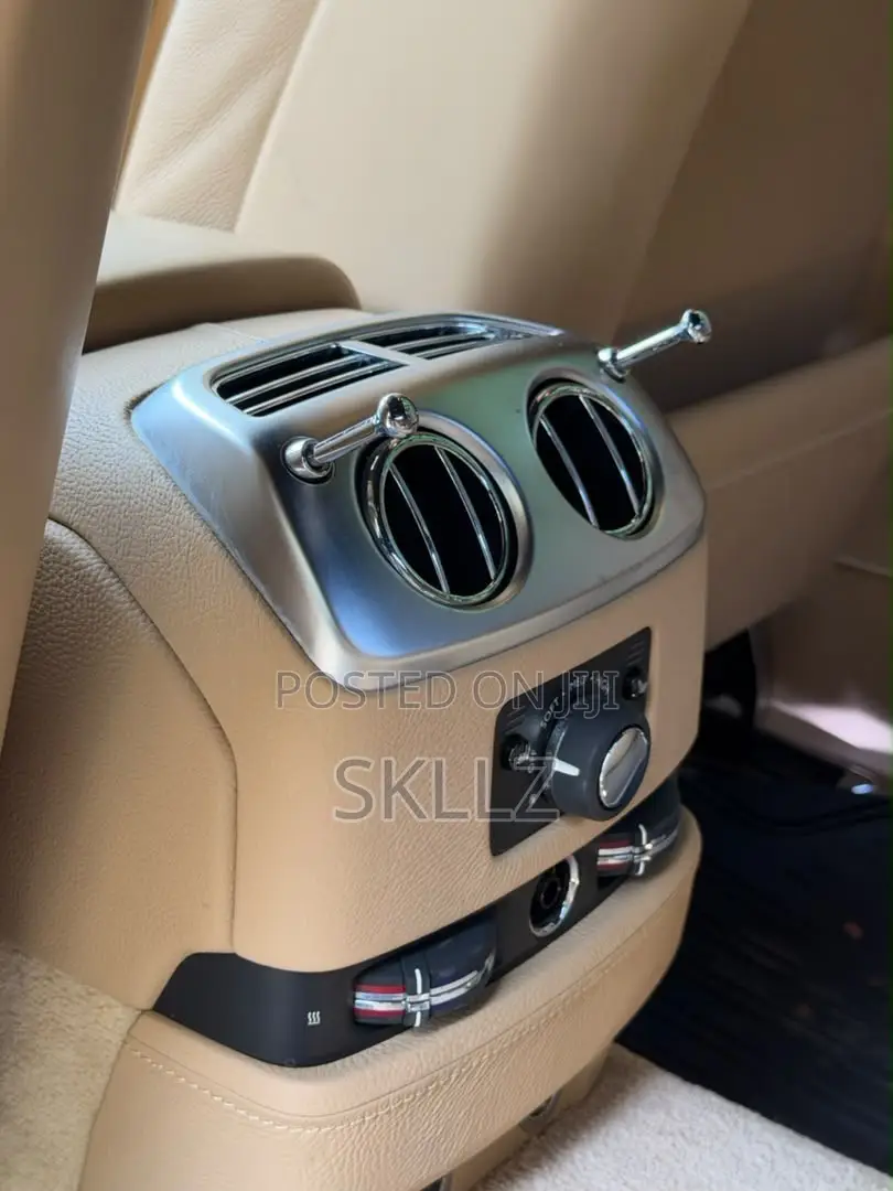 Rolls-Royce Ghost 2017 Burgundy