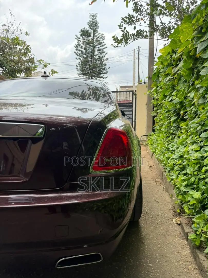Rolls-Royce Ghost 2017 Burgundy