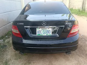 Mercedes-Benz C300 Luxury 4Matic Sedan AWD (3.0L 6cyl 7A) 2010 Black