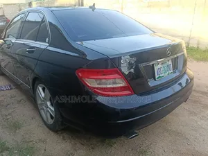 Mercedes-Benz C300 Luxury 4Matic Sedan AWD (3.0L 6cyl 7A) 2010 Black