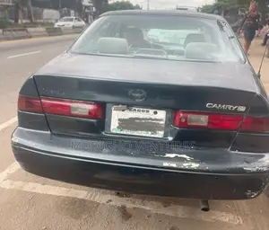 Toyota Camry Automatic 1999 Gray