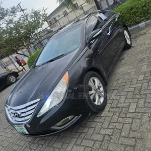 Hyundai Sonata 2011 Black