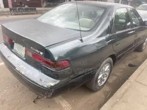 Toyota Camry Automatic 1999 Gray