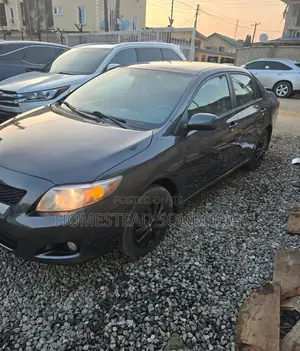 Toyota Corolla LE 4dr Sedan (1.8L 4 cyl 4A) 2009 Gray