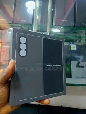 New Samsung Galaxy Z Fold8 Ultra 512 GB Graphite
