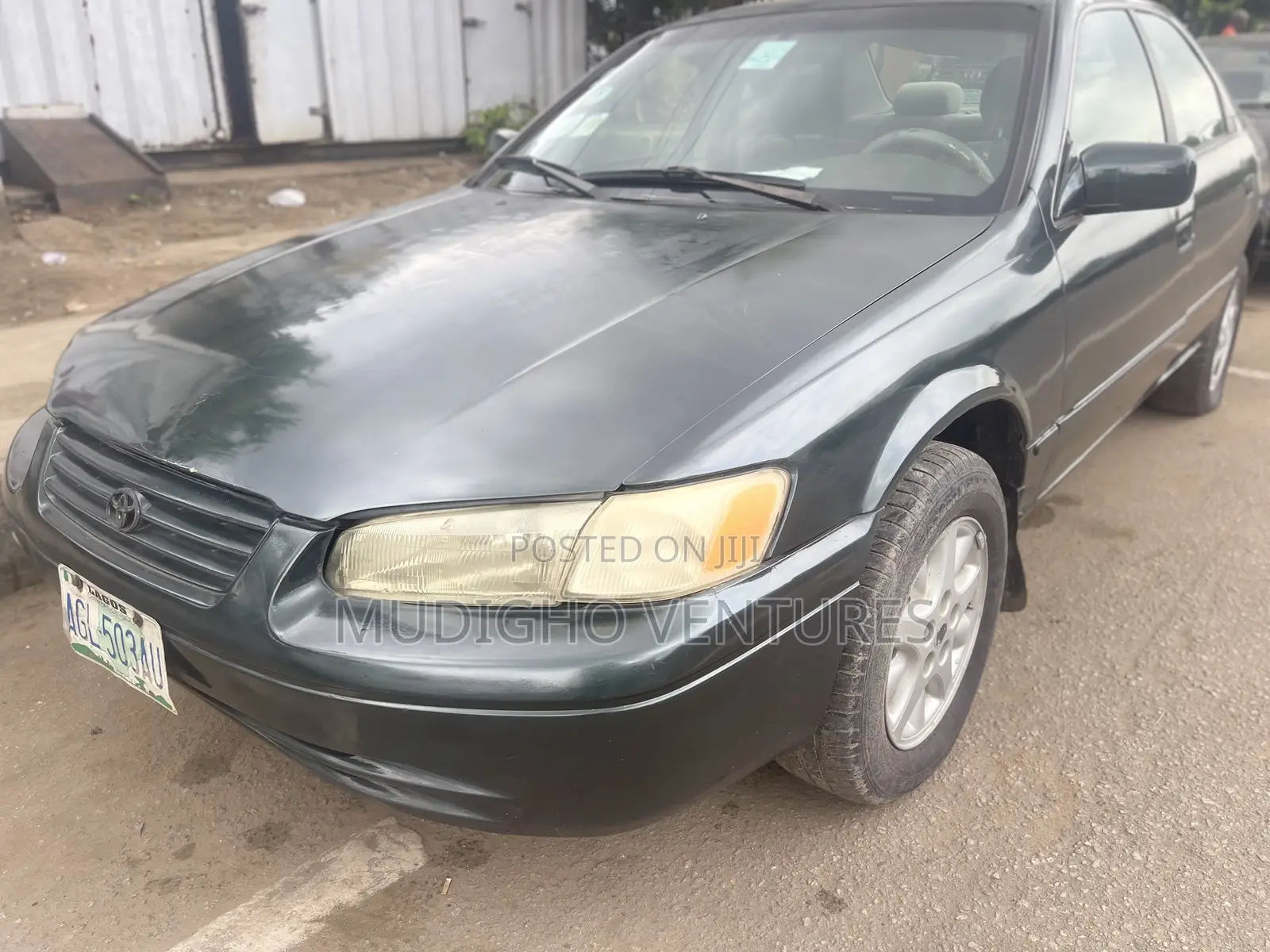 Toyota Camry Automatic 1999 Gray