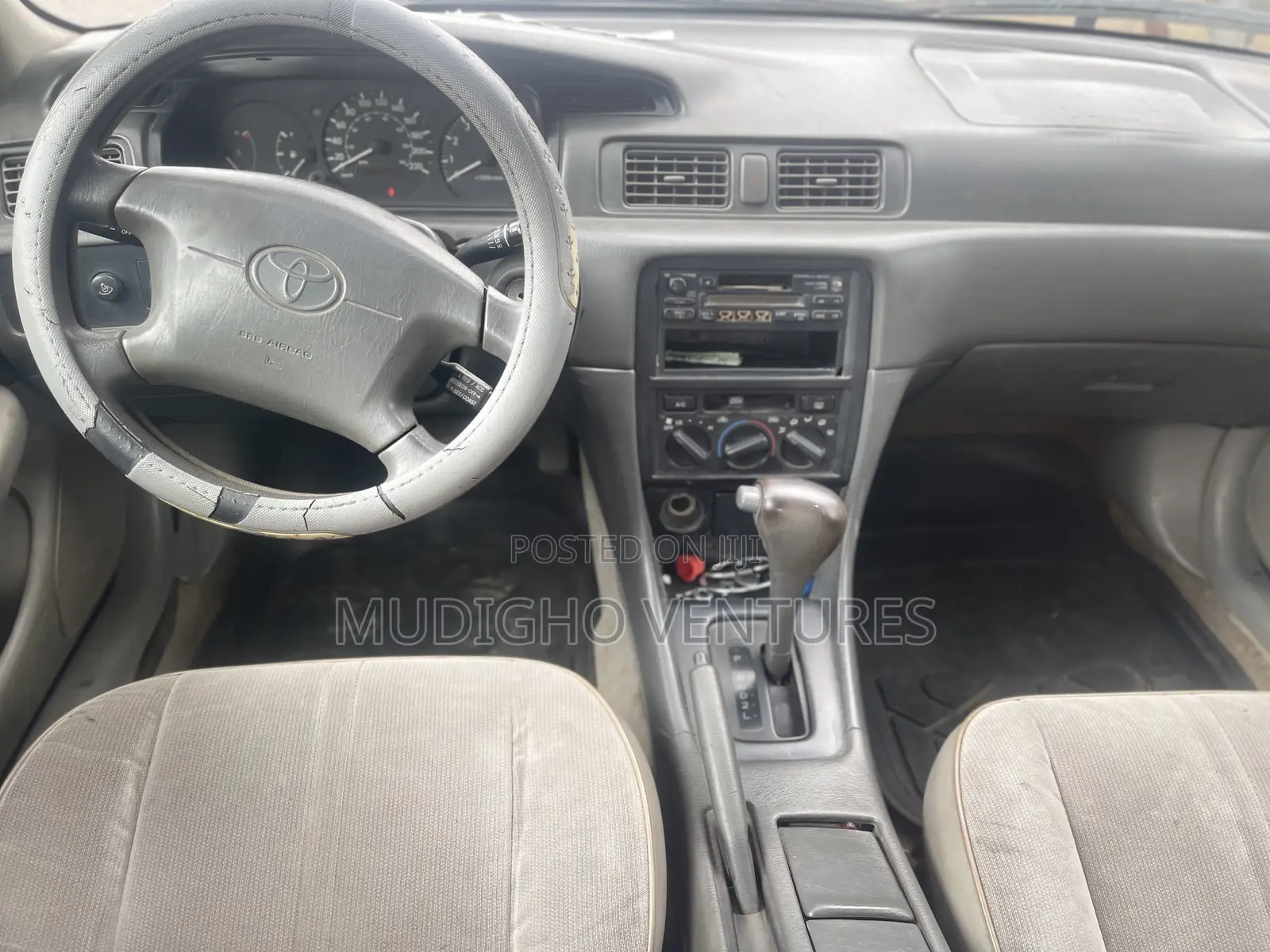 Toyota Camry Automatic 1999 Gray