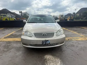 Toyota Corolla LE 2006 Gold