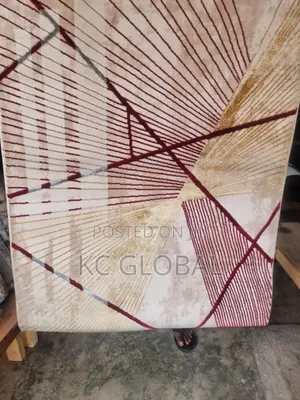 Center Rug. 7 by 10 High Quality Smooth Center Rug Available in Bulk