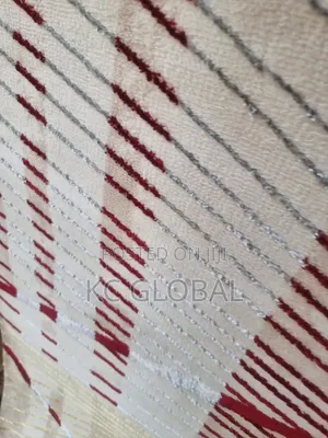 Center Rug. 7 by 10 High Quality Smooth Center Rug Available in Bulk