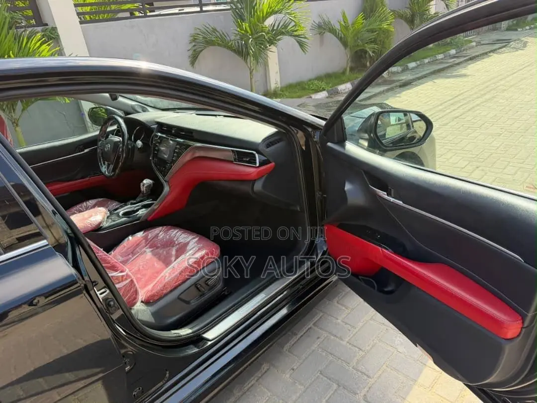 Toyota Camry 2019 Black