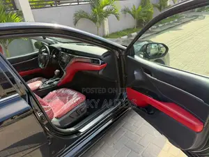 Toyota Camry 2019 Black