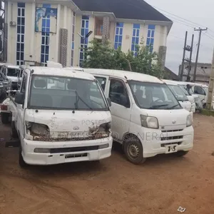 Daihatsu Hijet 2010 White
