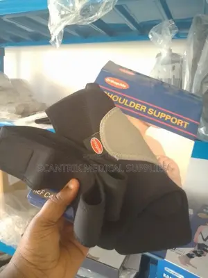 Comfortable Shoulder Compression Brace