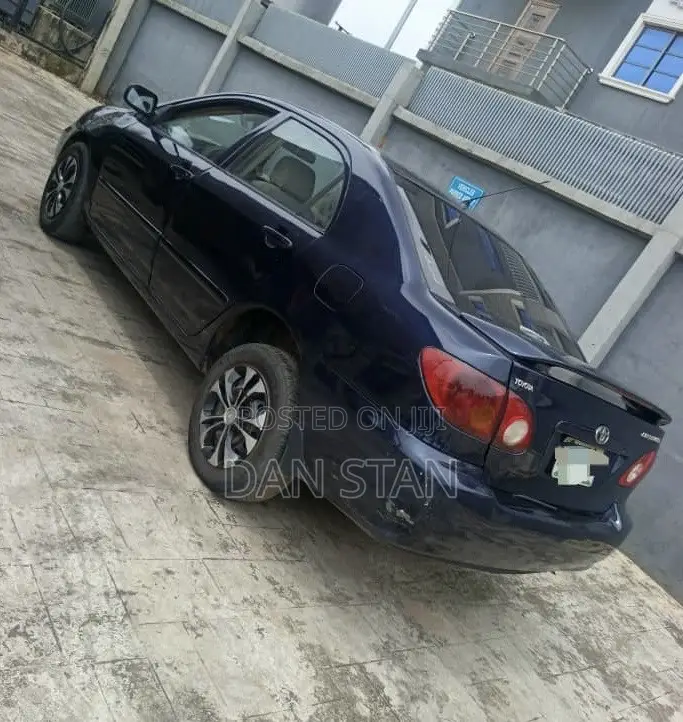 Toyota Corolla 2004 Blue