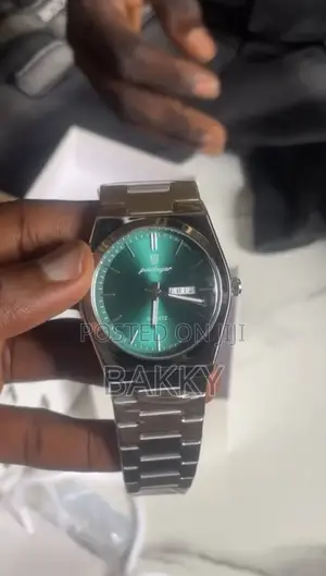 Poedegar Watch