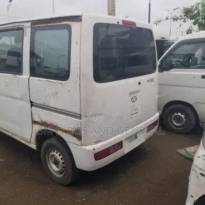 Daihatsu Hijet 2010 White