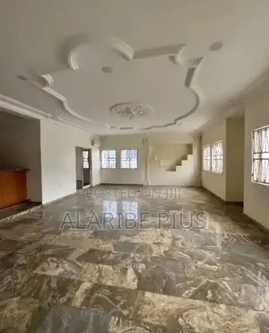 5bdrm Duplex in Not Estate, Maitama for sale