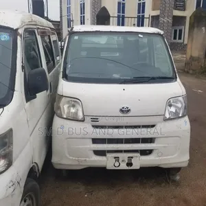 Daihatsu Hijet 2010 White