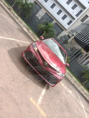 Toyota Camry 2018 Red