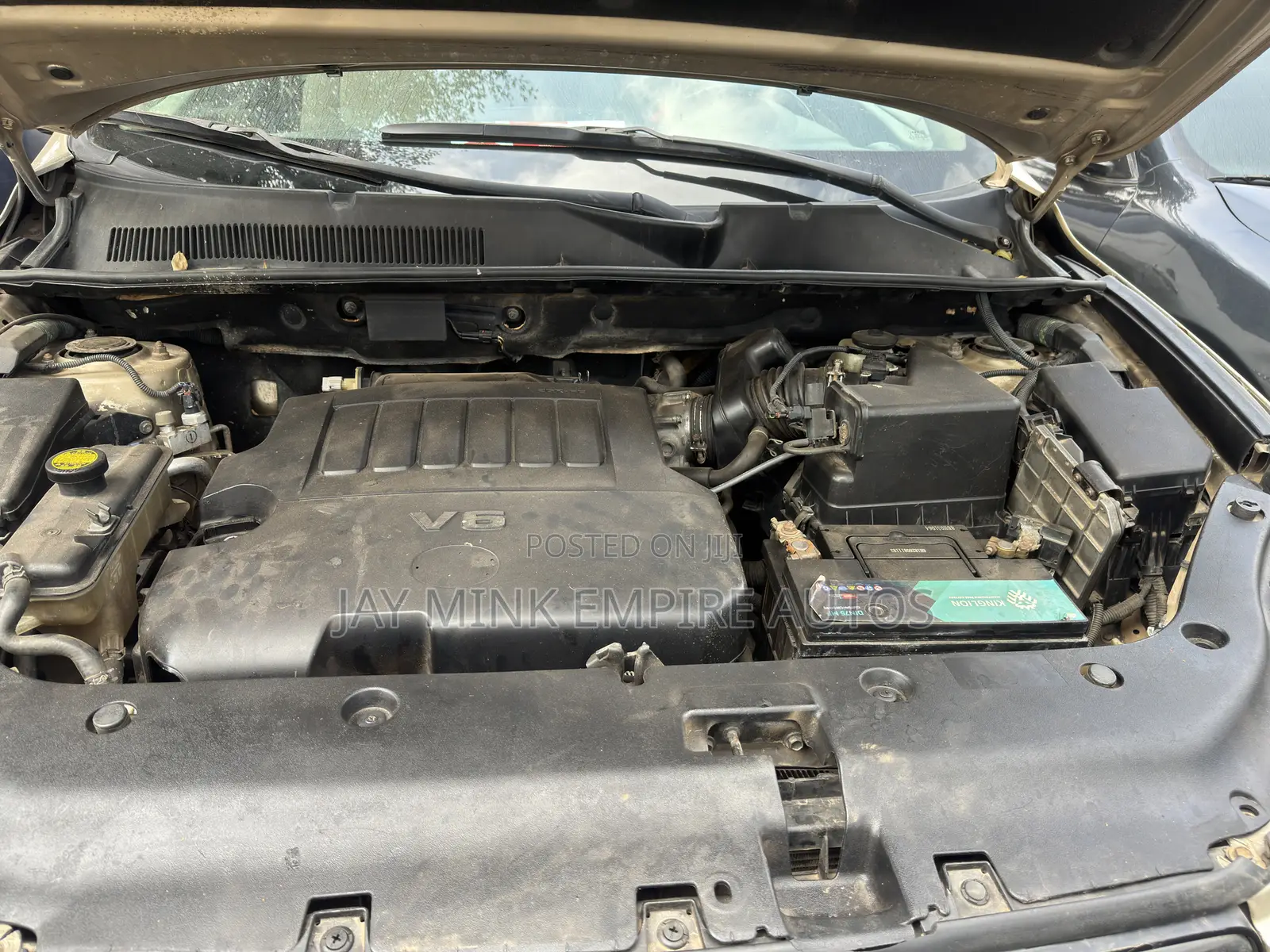Toyota RAV4 2010 Gold