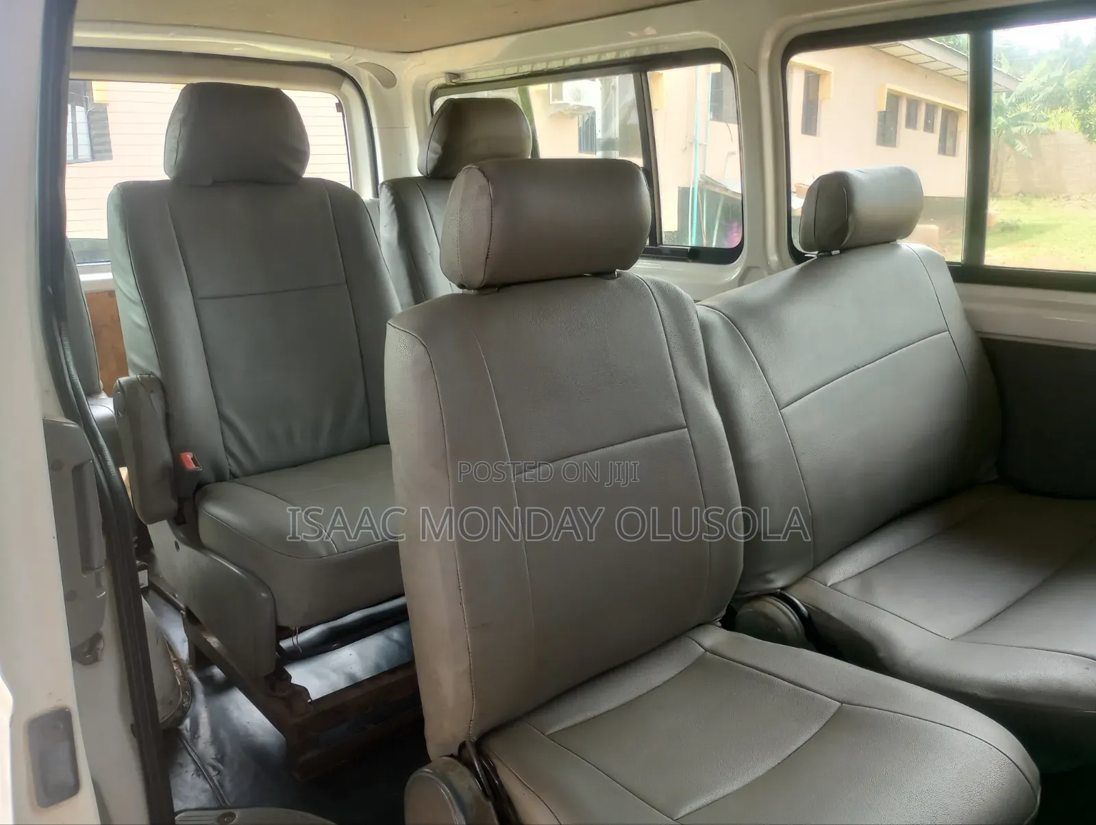 Toyota HiAce 2014 White