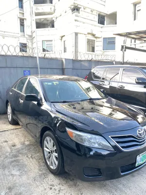 Toyota Camry LE 4dr Sedan (2.5L 4cyl 6AM) 2010 Black