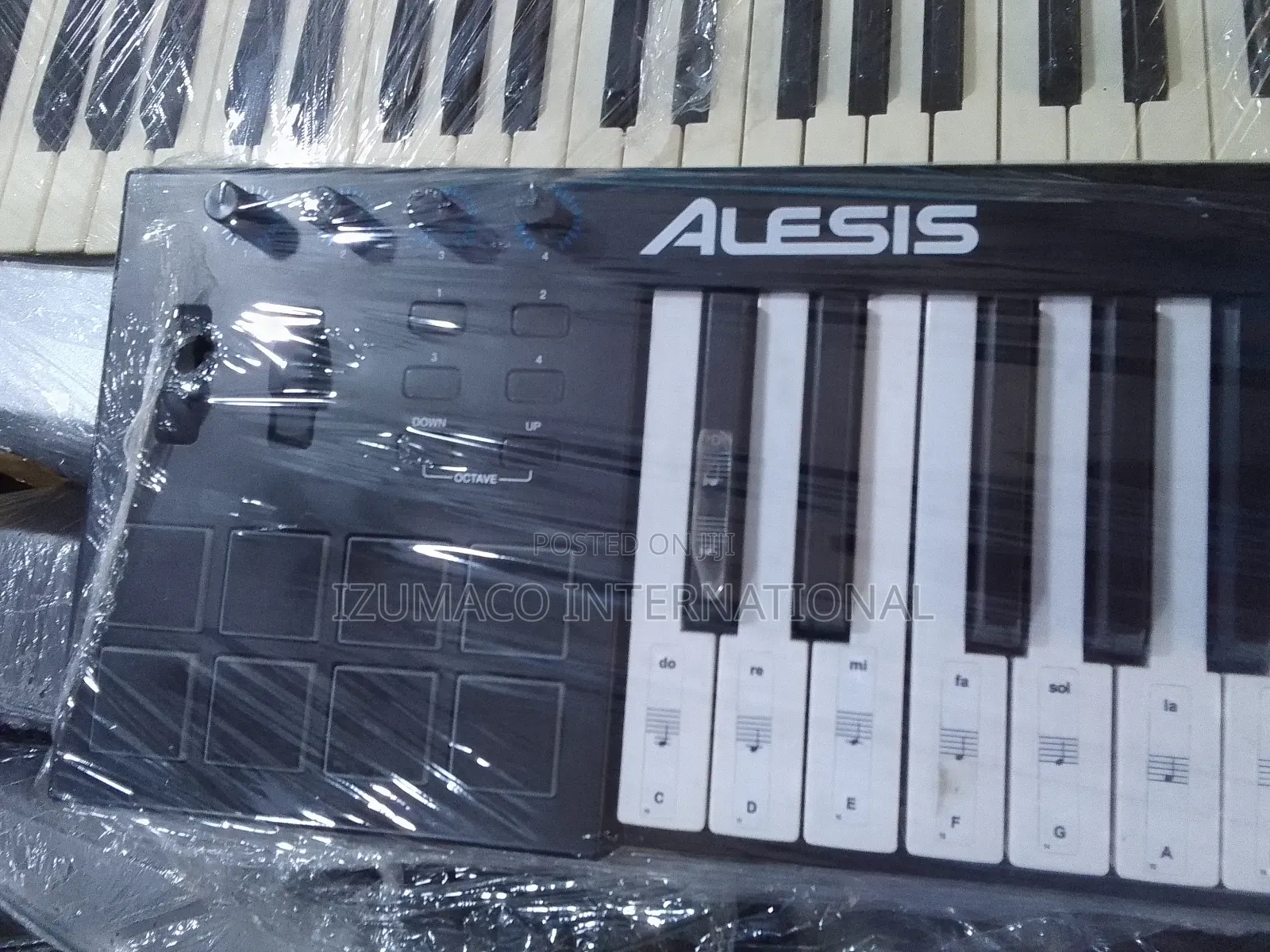 Alesis V49 MIDI Keyboard With Drum Pads