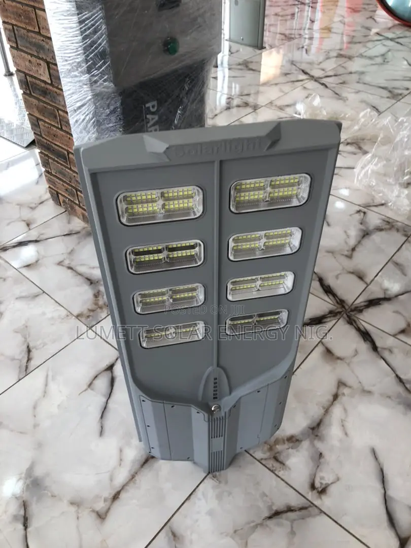 400W High-Performance Solar Street