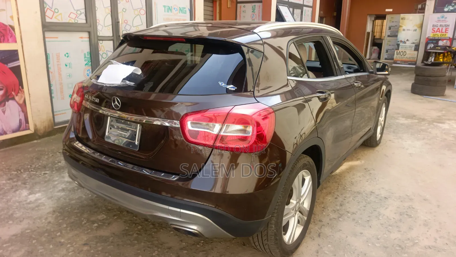 Mercedes-Benz GLA 250 2015 Brown