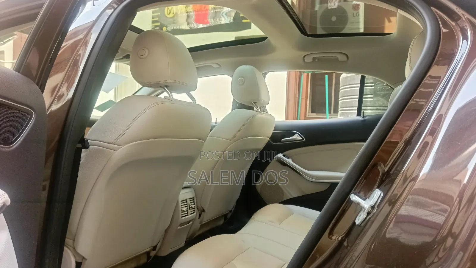 Mercedes-Benz GLA 250 2015 Brown