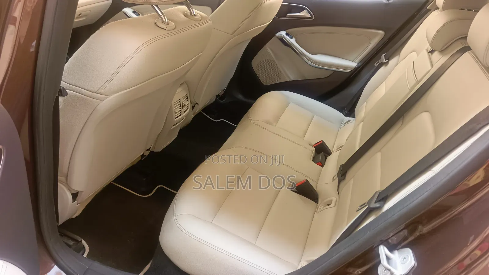 Mercedes-Benz GLA 250 2015 Brown