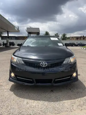 Toyota Camry SE V6 4dr Sedan (3.5L 6cyl 6A) 2012 Black
