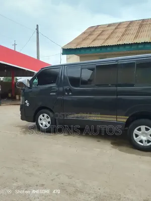Toyota HiAce 2008 Black