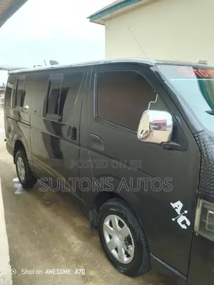 Toyota HiAce 2008 Black