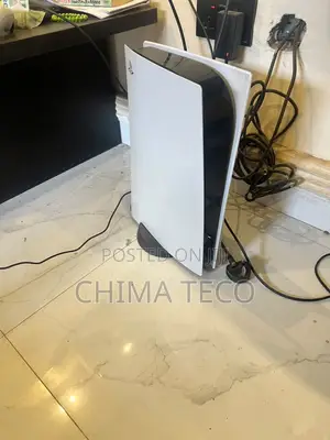 PlayStation 5 (Fat)