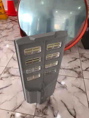 400W High-Power Solar LED Street Light for Outdoor Use
