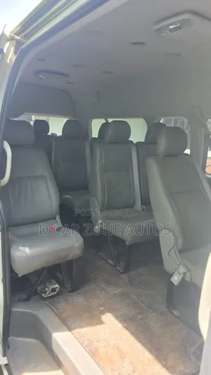 Toyota HiAce 2015 White