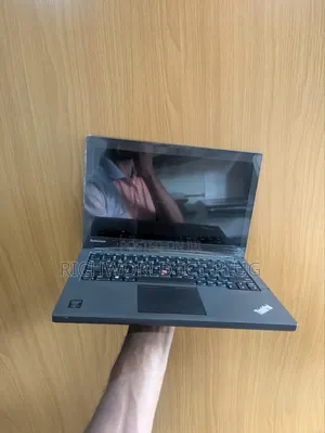 Laptop Lenovo ThinkPad T450 8GB Intel Core i5 HDD+SSD 500GB