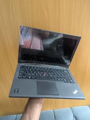 Laptop Lenovo ThinkPad T450 8GB Intel Core i5 HDD+SSD 500GB