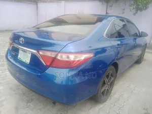 Toyota Camry 2016 Blue