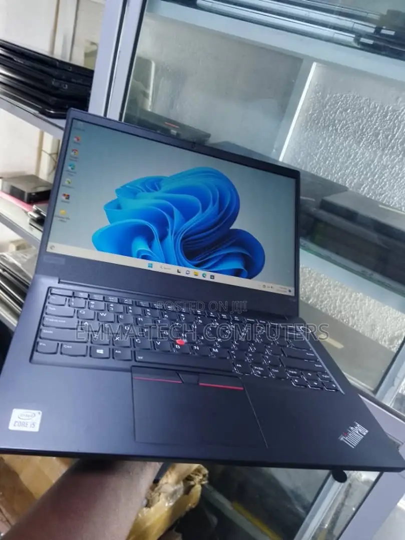 Laptop Lenovo ThinkPad E14 Gen 1 8GB Intel Core i5 SSD 256GB