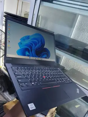Laptop Lenovo ThinkPad E14 Gen 1 8GB Intel Core i5 SSD 256GB