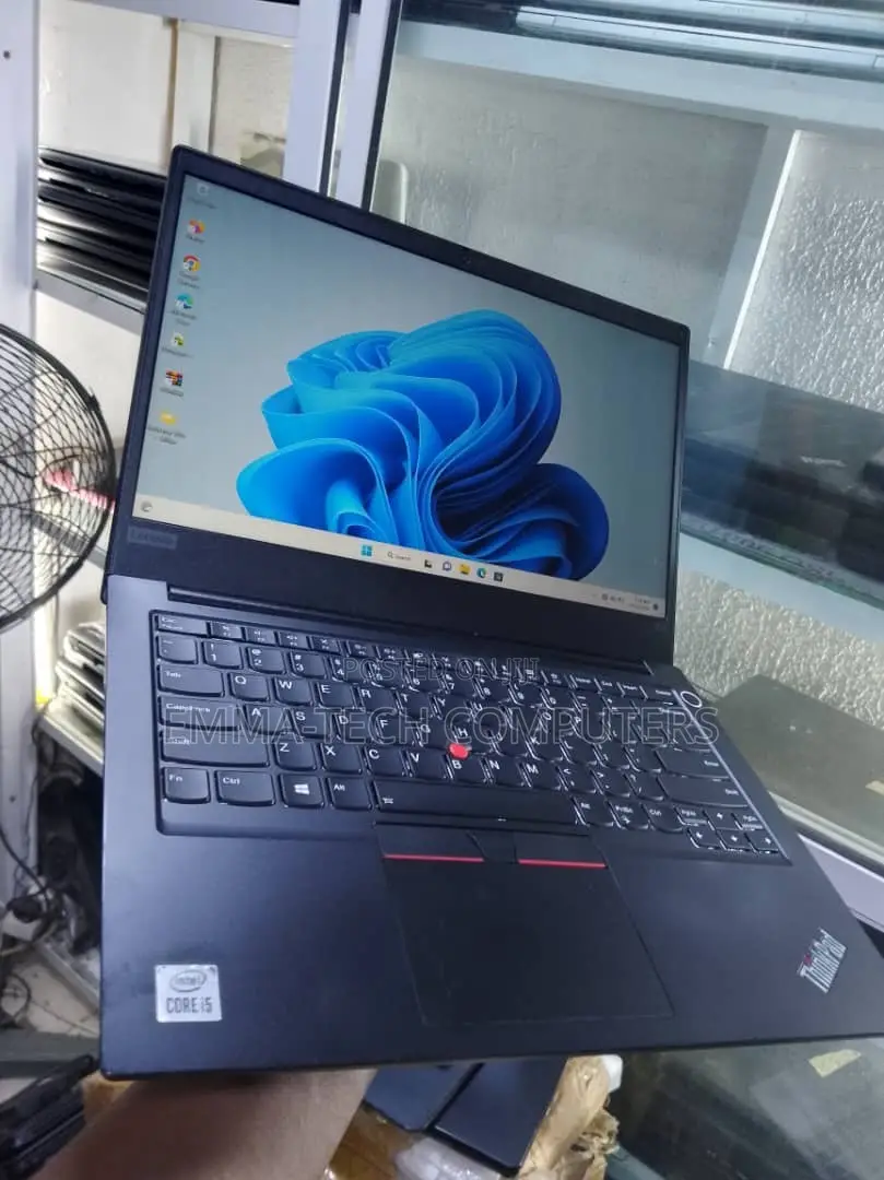 Laptop Lenovo ThinkPad E14 Gen 1 8GB Intel Core i5 SSD 256GB