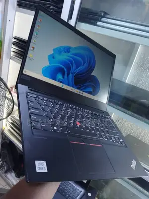 Laptop Lenovo ThinkPad E14 Gen 1 8GB Intel Core i5 SSD 256GB