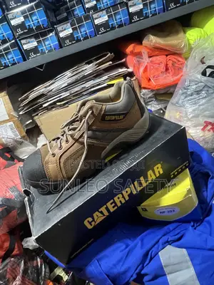 Caterpillar Argon Composite Toe Work Shoe