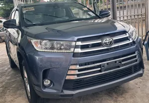 Toyota Highlander 2019 Blue