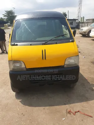 Suzuki APV Minibus 2010 Yellow