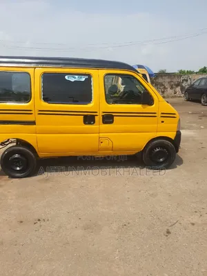 Suzuki APV Minibus 2010 Yellow